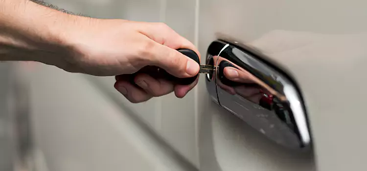 Why Choose Our Auto Locksmith Team in East Moline, IL?