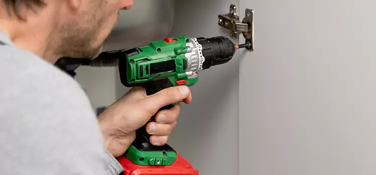 Commercial Door Hinge Repair East Moline