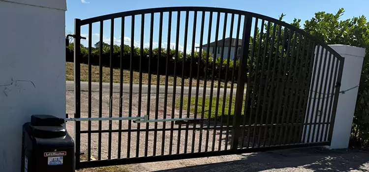 Driveway Fence Repair East Moline